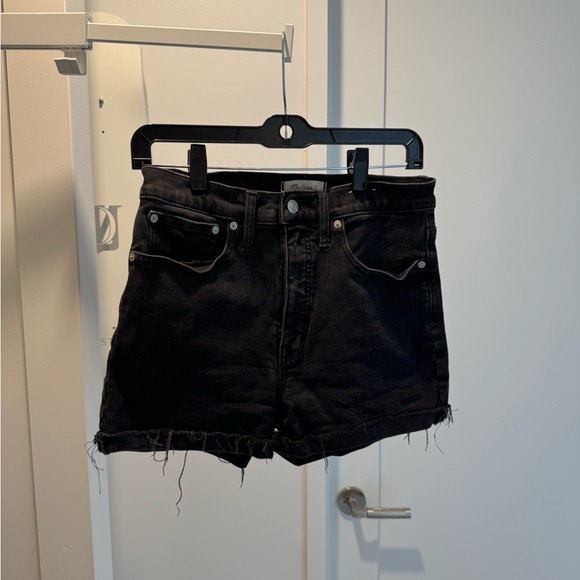 Made well mini short! - Picture 1 of 3